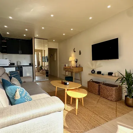Charmant Studio Renove A 3 Min De La Plage Saint-Mandrier-sur-Mer Exterior photo